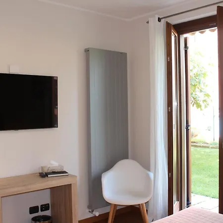 Due Lune Bed and breakfast 3*